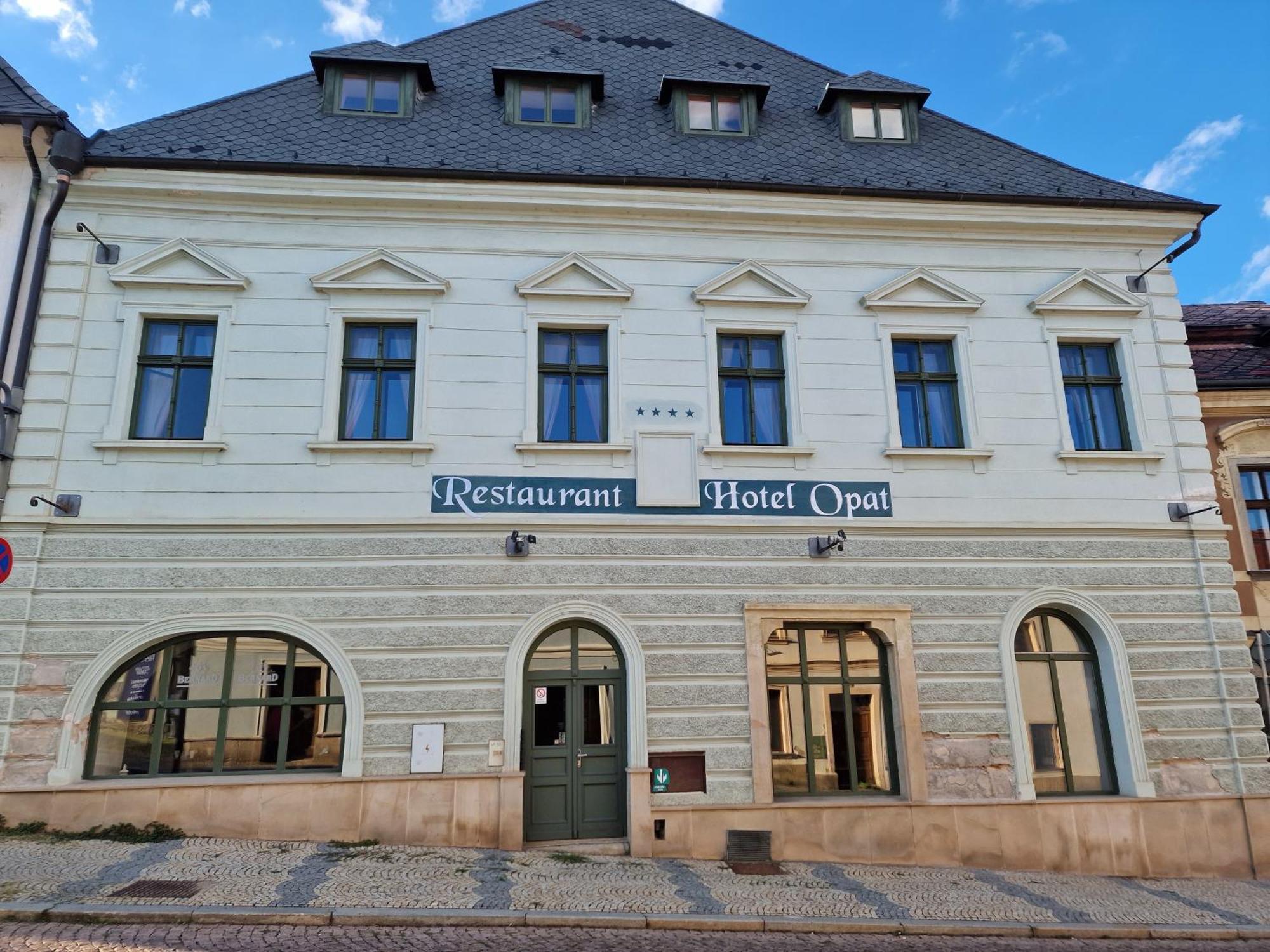 Hotel Opat Kutna Hora Exterior photo